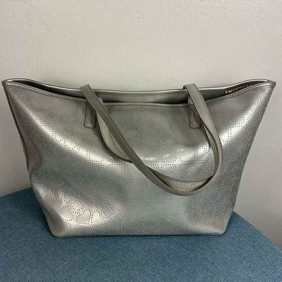 Kate Spade Small Harmony Metallic Tote Bag With Silver Hearts - Picture 3 of 13